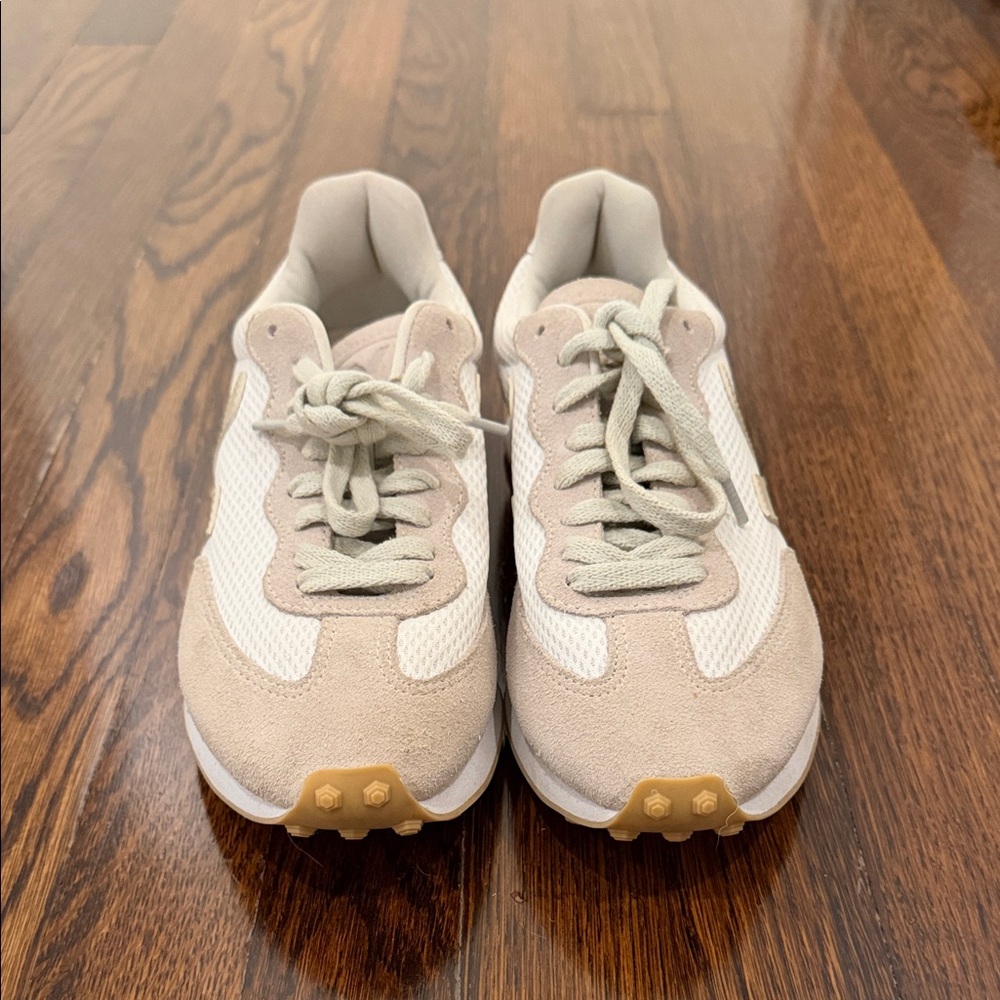 Like-New Women’s Veja Rio Branco Sneakers - White Pierre Natural. Size EU 39 - Picture 6 of 13
